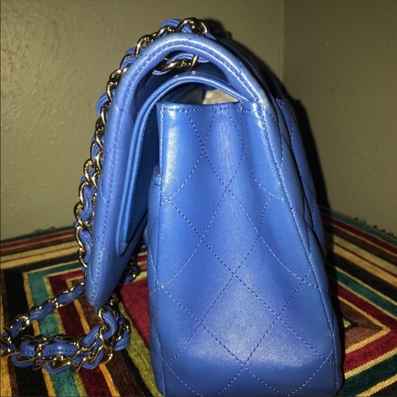 Chanel jumbo flap handbag - Picture 5 of 16